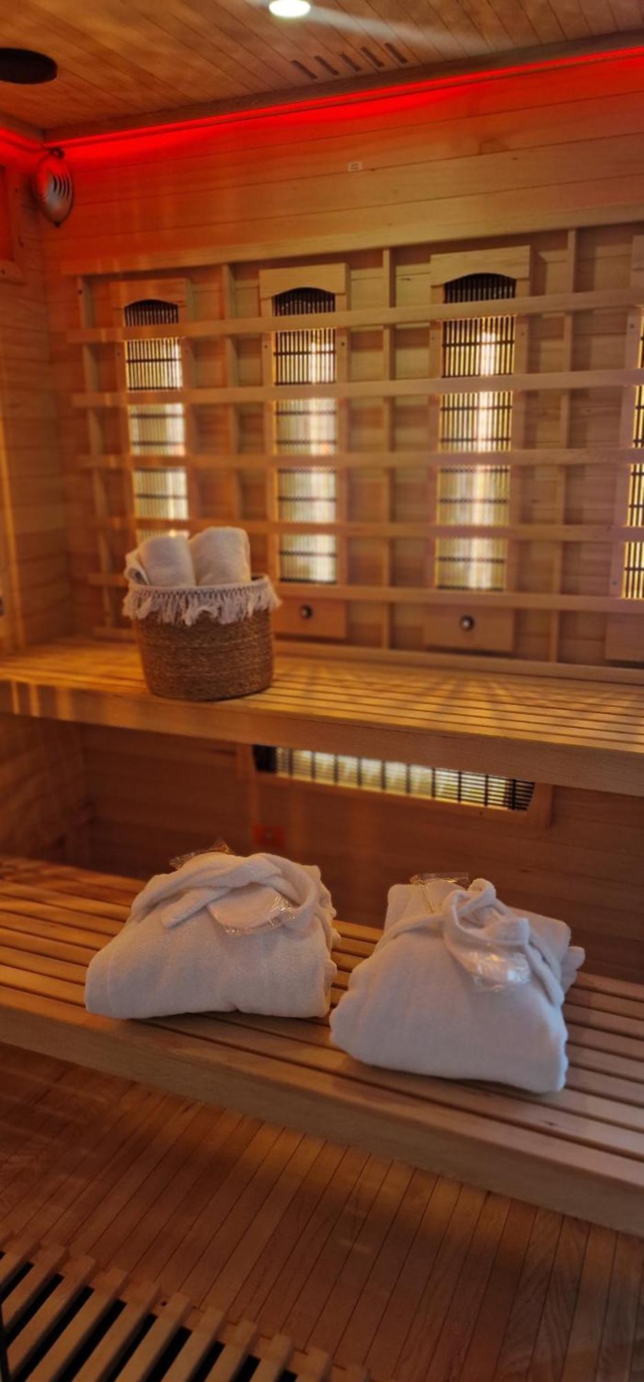 Spa Love Ceglana 1 A Sauna,,Jaccuzi Dla Dwojga Na Wylacznosc Zielona Góra Kültér fotó